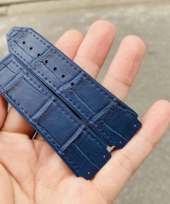 Mẫu cá sấu xanh navy lót cao su cho Hublot Fusion
