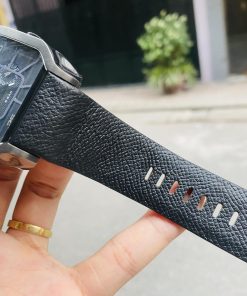 Mẫu da bê Epsom màu đen cho đồng hồ Diesel