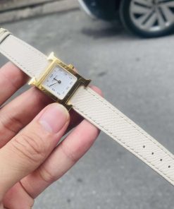 Mẫu dây da Epsom Pháp màu kem cho đồng hồ Versace