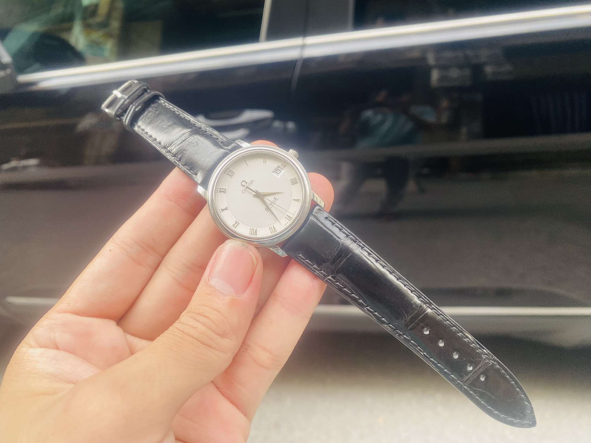 Mẫy da cá sấu Pháp đen cho đồng hồ Omega